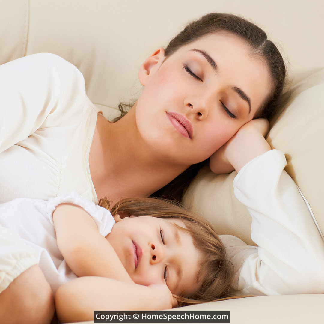 совместный сон с ребенком. спящие мать и ребенок. Is mother sleeping. Is mother sleeping. спящий малыш и мама.